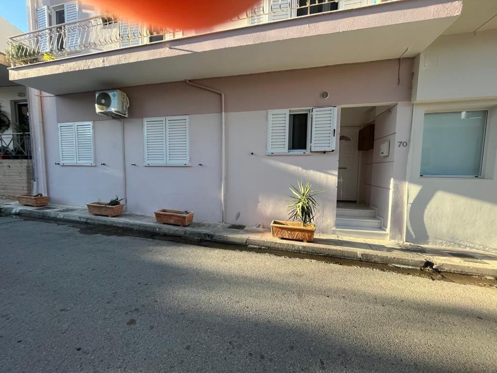 Elena S Apartment Mégara Exterior foto